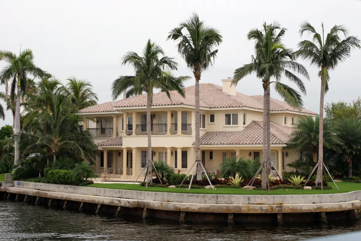 When Interest Stalls at the Shore: Turning Santa Cruz Rental Views Into Real Applications